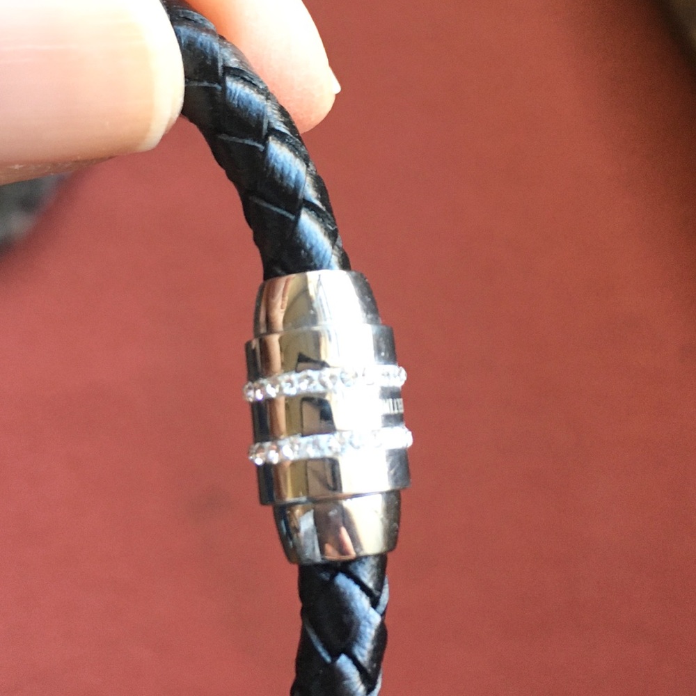 NEW Leather & Rhinestone Bracelets - Picture 3 of 8
